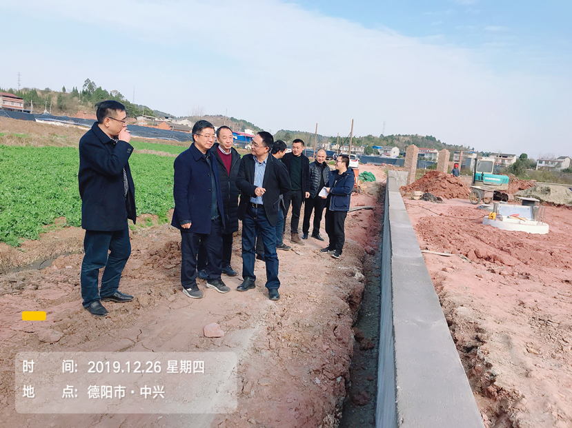 市委常委、政法委書記周新對城鎮(zhèn)污水打包項(xiàng)目展開督查